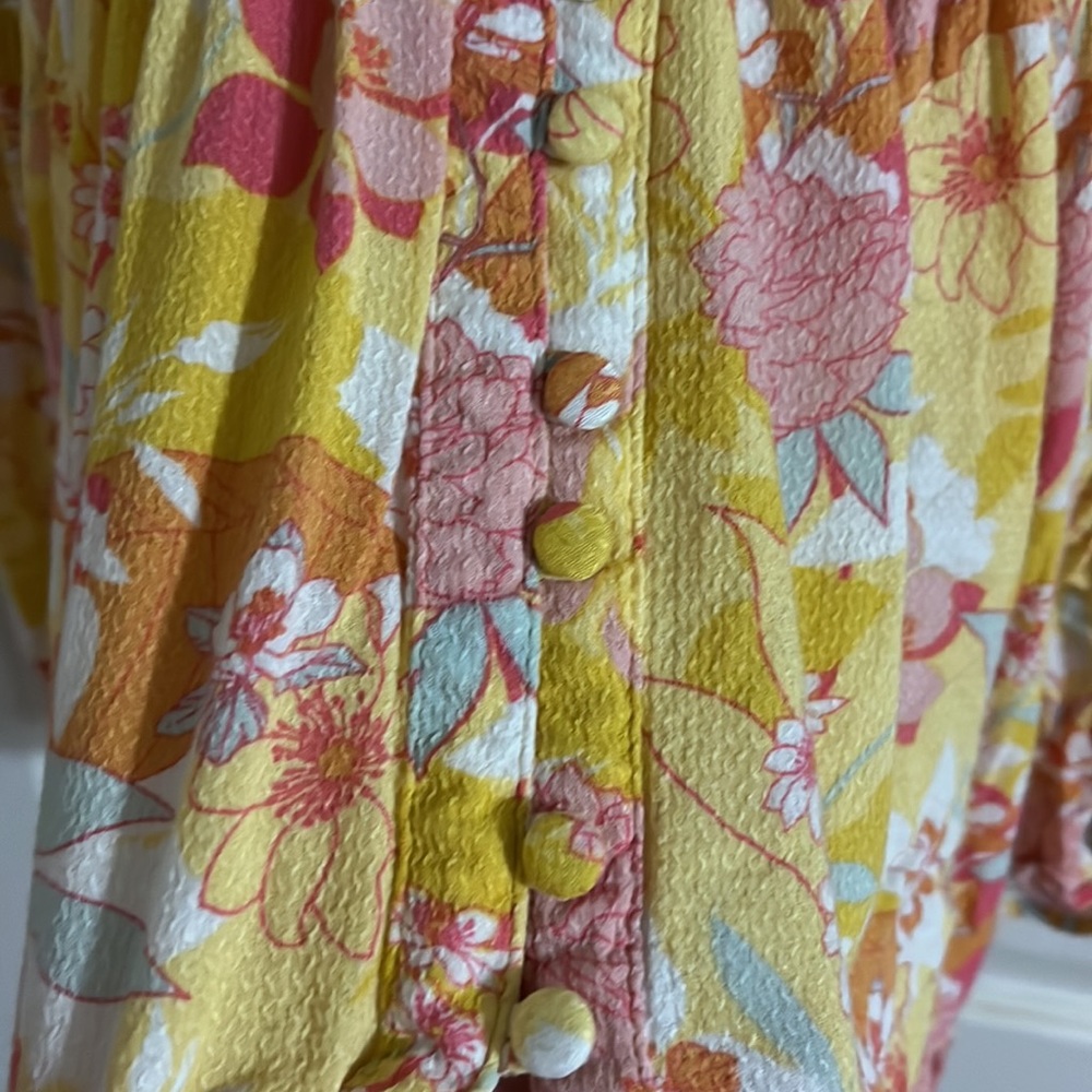 Torrid floral print blouse - Picture 4 of 8